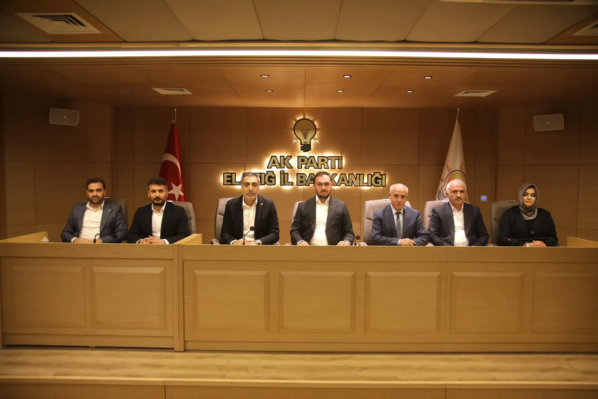 AK Parti Elazığ İl Başkanlığı'nda Genişletilmiş Teşkilat Toplantısı Gerçekleştirildi