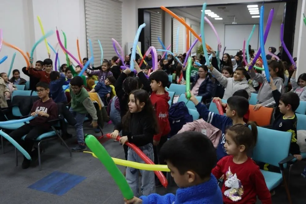 Elazığ'da Ramazan coşkusu : Çocuklara yönelik etkinlikler iftar sonrası devam ediyor