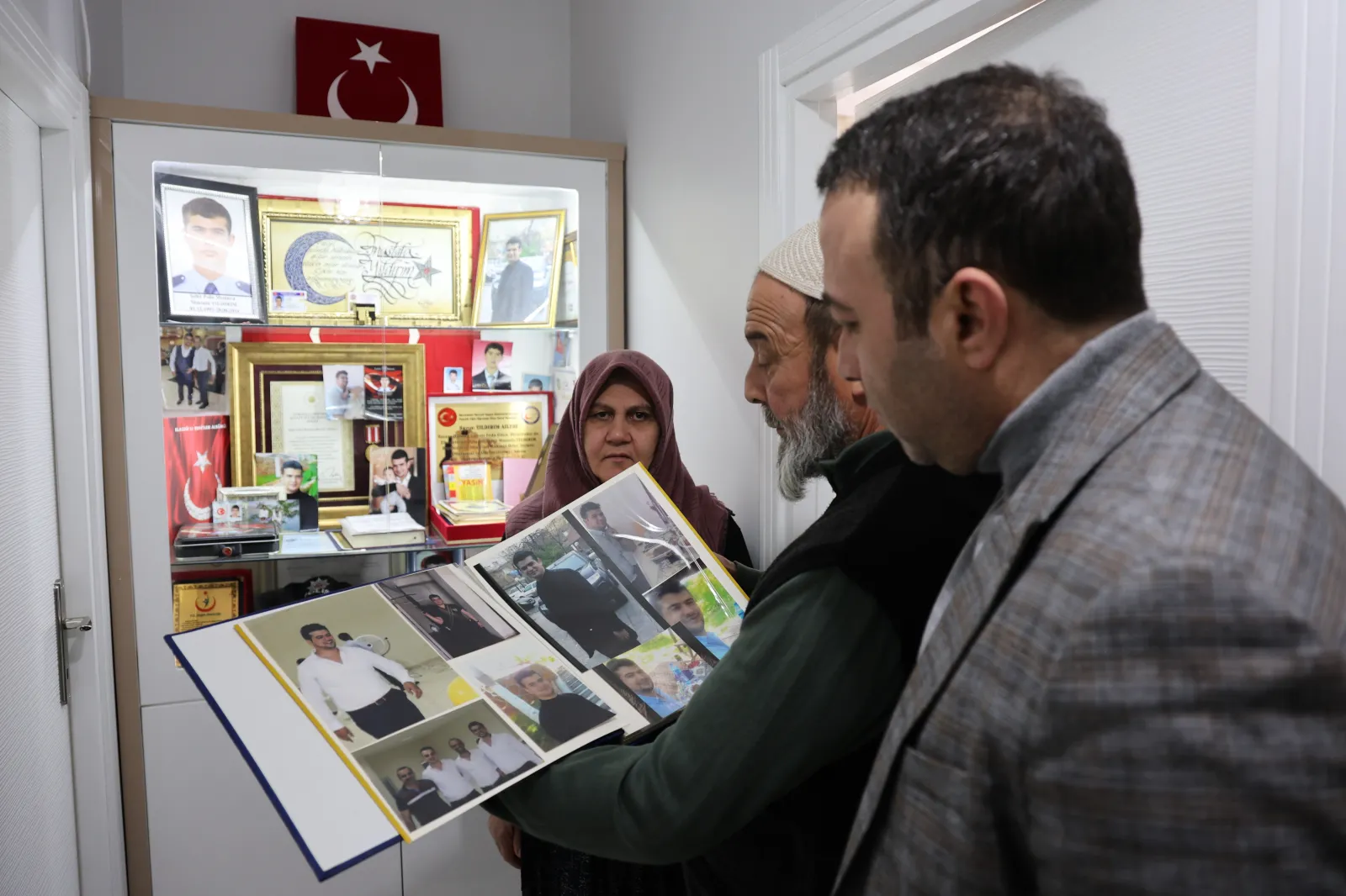 Şehit babası oğlunun koleksiyonunun bir müzede sergilemesini istedi