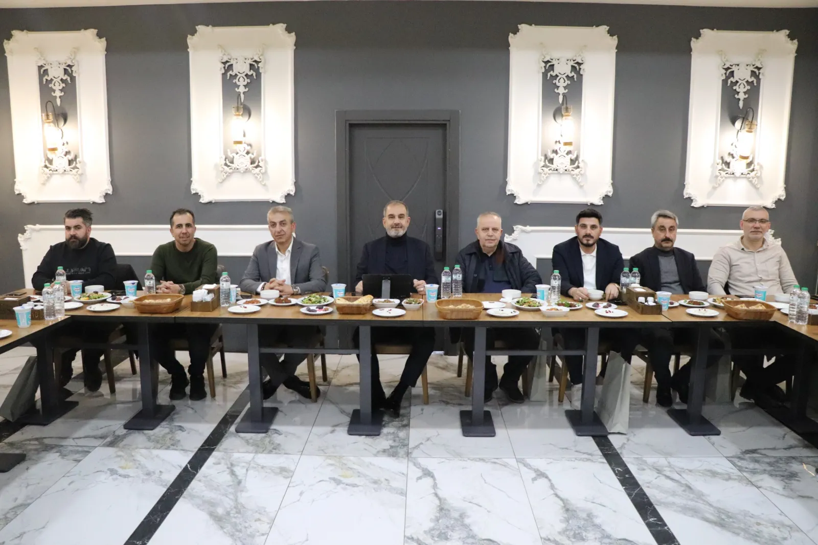 Başkan Alan’dan Meslek Komitelerine Tam Not: "Ekonomimizin Taşıyıcı Kolonlarısınız"