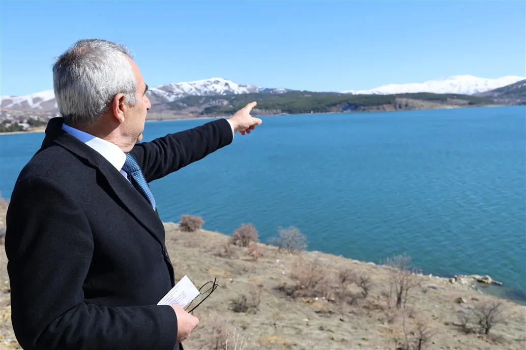 Başkan Bozcan: "Davos'a Gitmeye Gerek Yok Hazar Gölü'ne Gidelim"