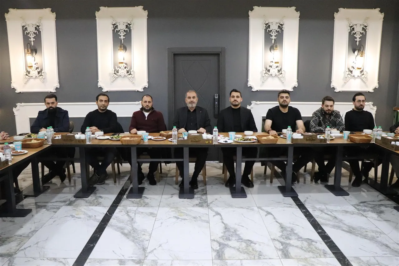 Başkan Alan, Gençlerle Bir Araya Geldi